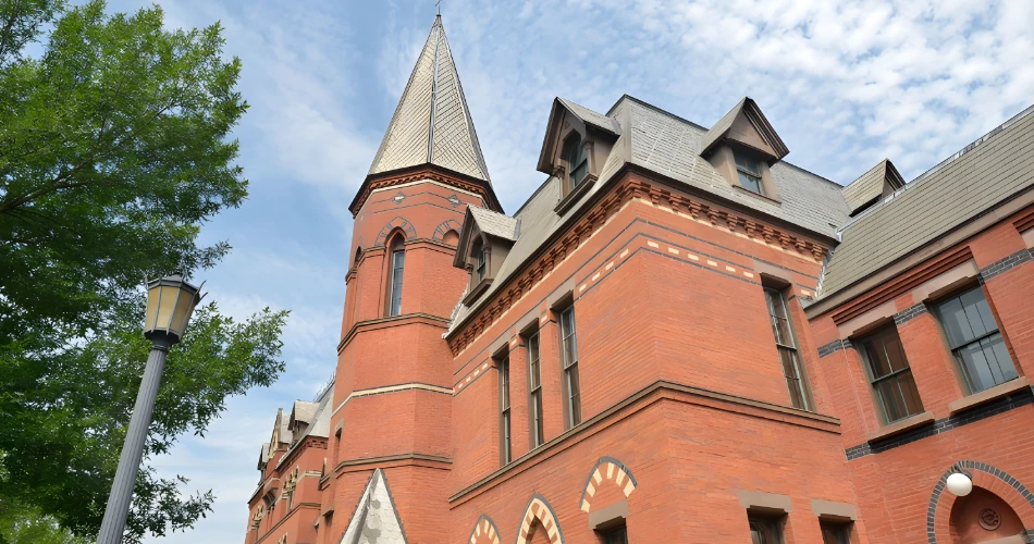 Stay Smart in Ithaca: The Best Hotels Near Cornell University