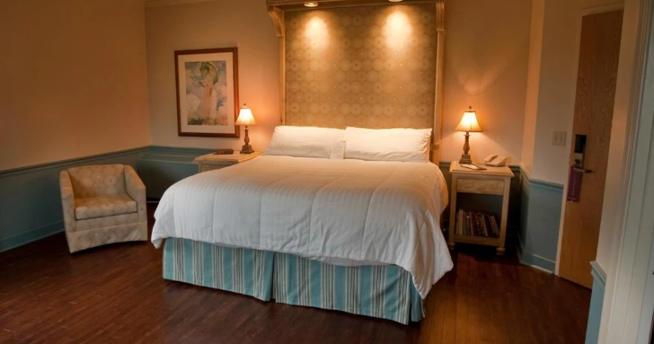 Stay Smart in Ithaca: The Best Hotels Near Cornell University
